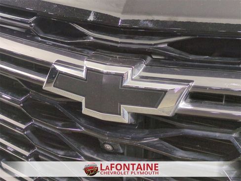 Used 2023 Chevrolet Traverse RS image 31