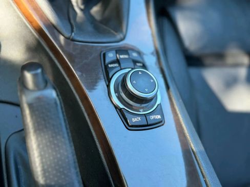 Used 2011 BMW 335i xDrive Sedan image 26