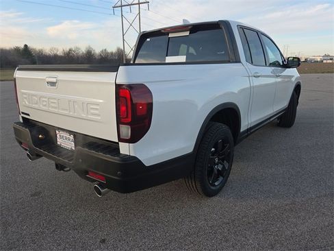 New 2026 Honda Ridgeline Black Edition image 14