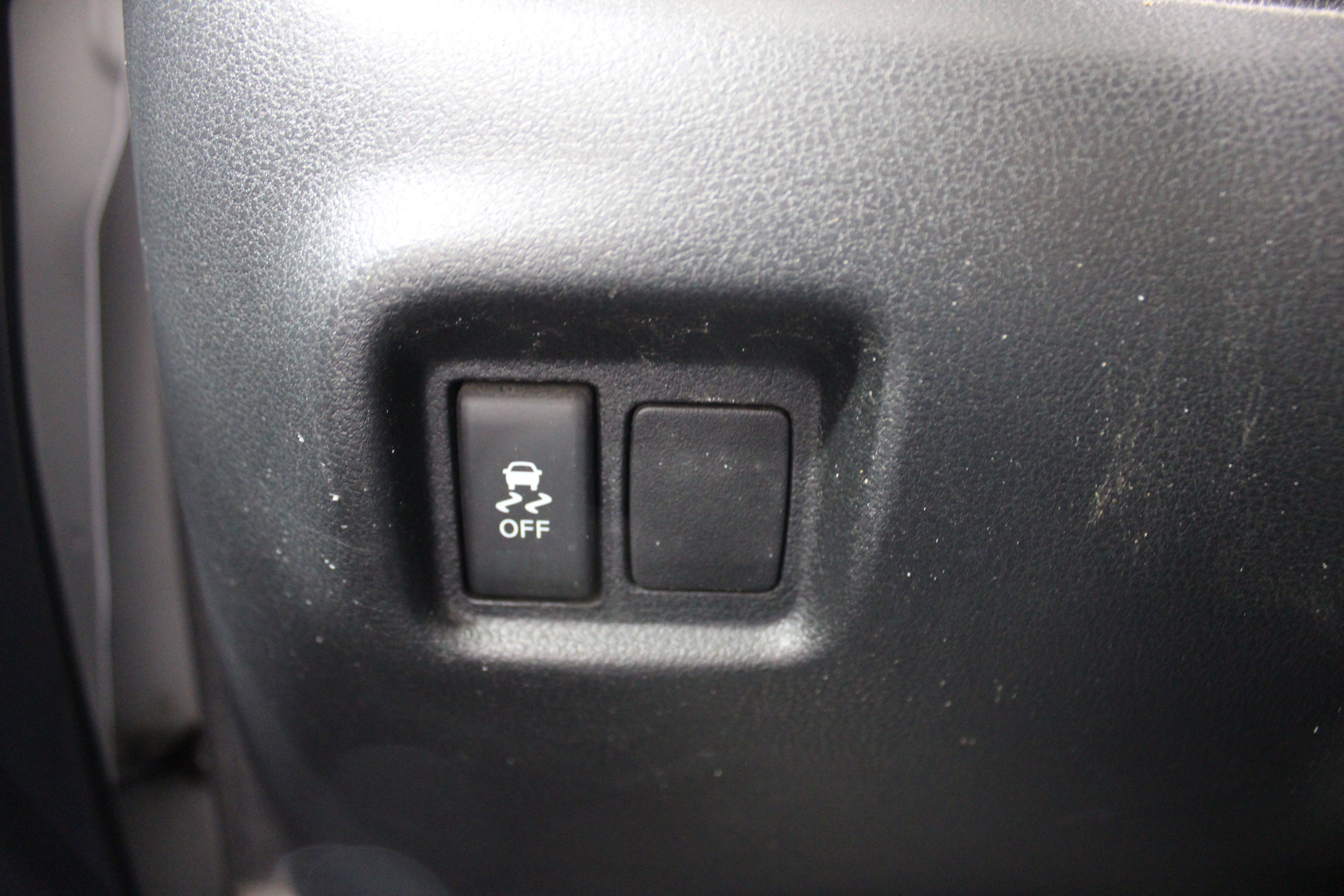 Used 2014 Nissan Versa S Plus FWD image 13