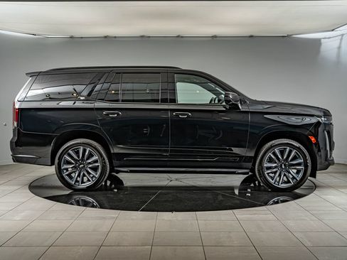 Used 2024 Cadillac Escalade Sport Platinum w/ Heavy-Duty Trailer Package AWD/4WD image 4