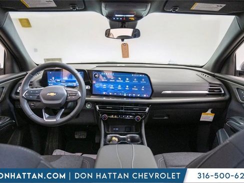 New 2026 Chevrolet Traverse LT image 3