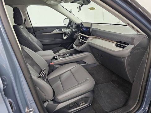 New 2026 Ford Explorer Active w/ Active Comfort Package AWD/4WD image 23