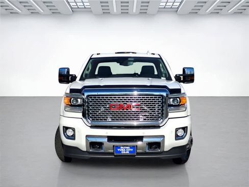 Used 2016 GMC Sierra 3500 Denali w/ Duramax Plus Package image 2