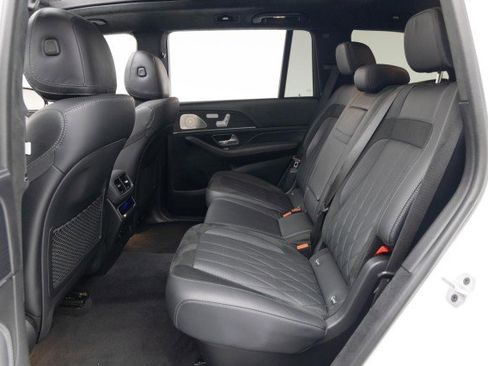 Used 2023 Mercedes-Benz GLS 63 AMG 4MATIC image 38