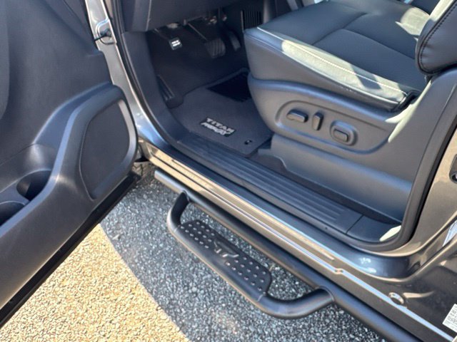 Used 2019 Nissan Titan PRO-4X AWD/4WD image 27