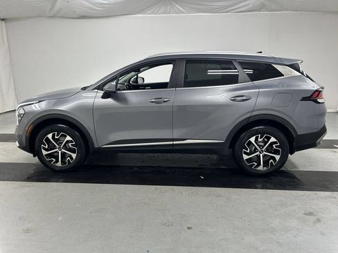 Used 2023 Kia Sportage EX AWD/4WD image 6