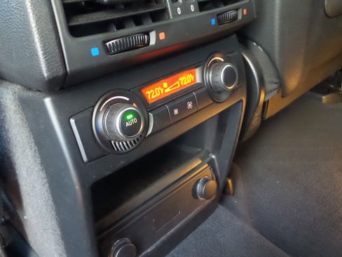 Used 2012 BMW X5 xDrive35d image 33