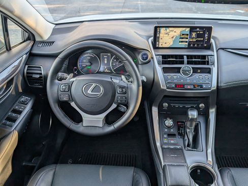 Used 2018 Lexus NX 300h AWD image 18