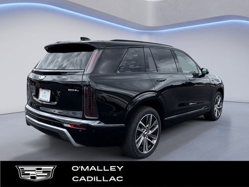 New 2026 Cadillac Vistiq Sport w/ LPO, Floor Liner Package image 5