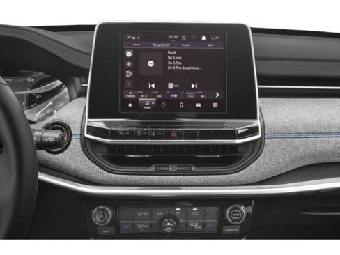 Certified 2022 Jeep Compass Latitude w/ Sun and Sound Group FWD image 10