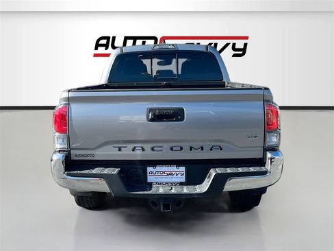 Used 2020 Toyota Tacoma TRD Off-Road image 6