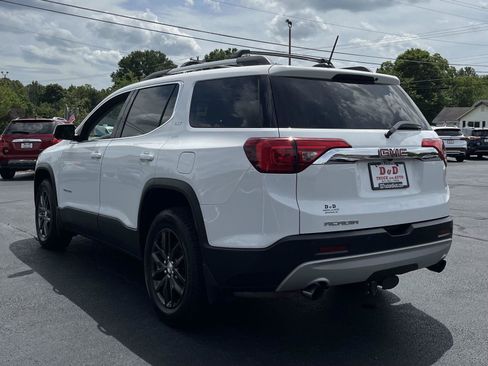 Used 2019 GMC Acadia SLT w/ LPO, Floor Liner Package FWD image 3