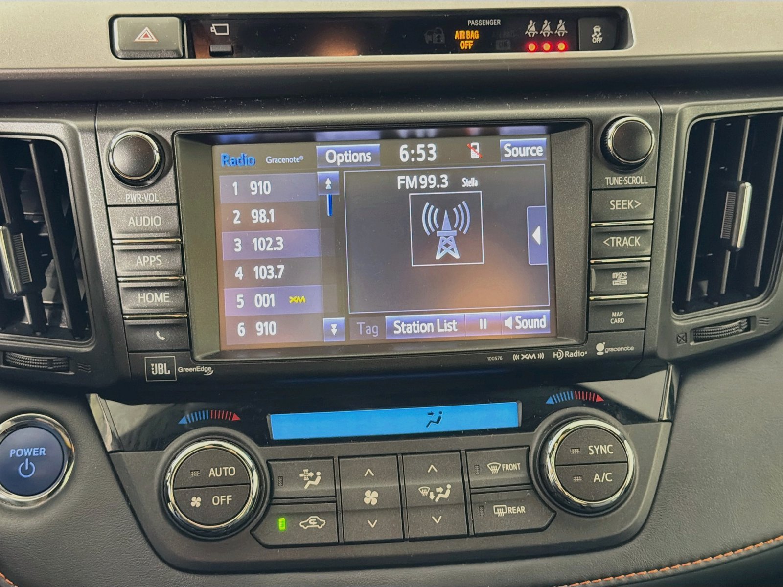 Used 2018 Toyota RAV4 SE w/ Advanced Technology Package AWD/4WD image 22