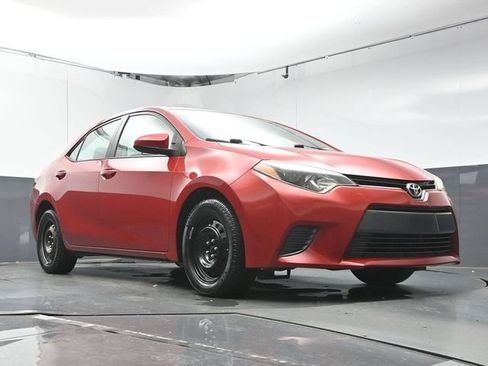 Used 2016 Toyota Corolla LE FWD image 31