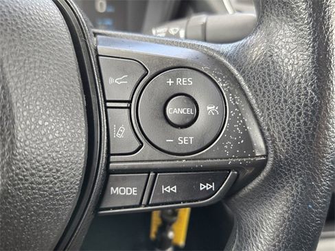 Used 2021 Toyota Corolla LE image 23
