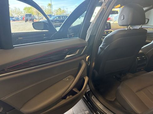 Used 2023 BMW 530i image 14