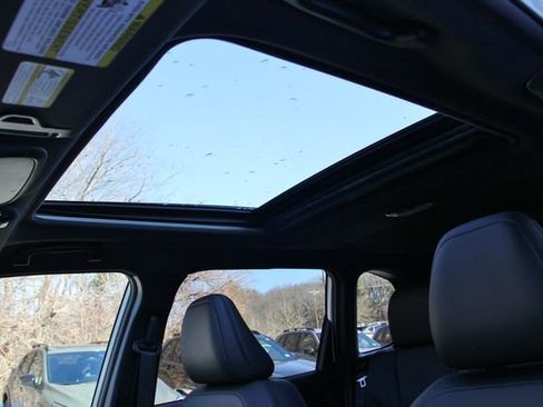 Certified 2025 Subaru Forester Limited image 16