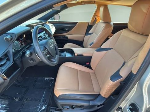 Used 2023 Lexus ES 350 w/ Premium Package image 18