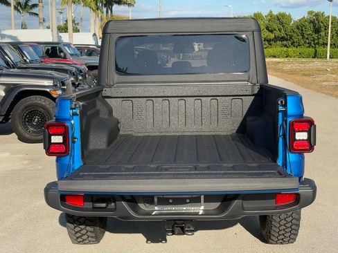 New 2026 Jeep Gladiator Willys image 37