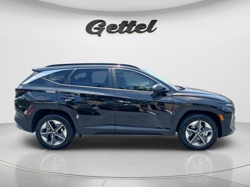 Certified 2025 Hyundai Tucson SEL AWD/4WD image 4
