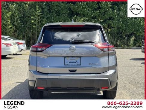 Certified 2024 Nissan Rogue SV AWD/4WD image 7