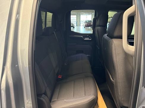 Used 2025 Chevrolet Silverado 1500 LT AWD/4WD image 35