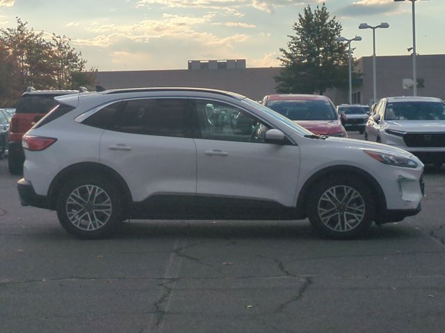 Used 2022 Ford Escape SEL w/ Technology Package FWD image 4