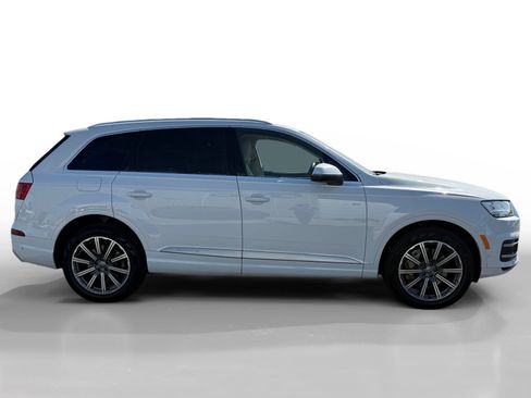 Used 2019 Audi Q7 3.0T Premium Plus w/ Premium Plus Package AWD/4WD image 6