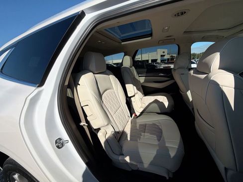 Used 2023 Buick Enclave Avenir w/ Avenir Technology Package image 29