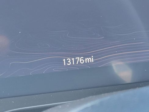 Used 2023 Jeep Grand Cherokee L Laredo image 8