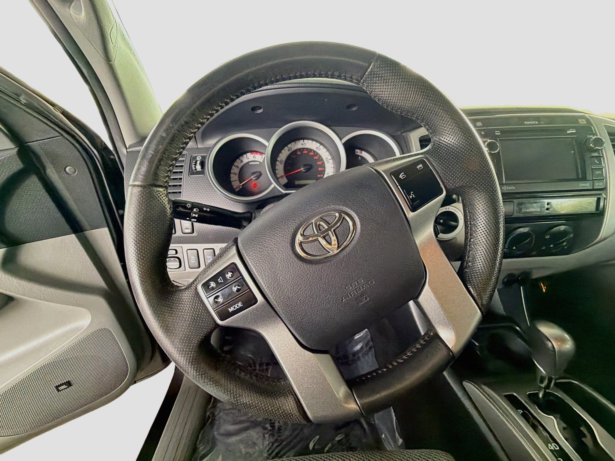 Used 2012 Toyota Tacoma 4x4 Double Cab w/ TRD Off-Road Pkg image 17