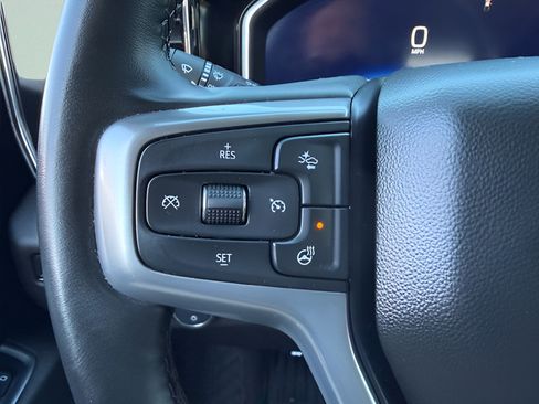 Used 2025 Chevrolet Silverado 1500 LT AWD/4WD image 18