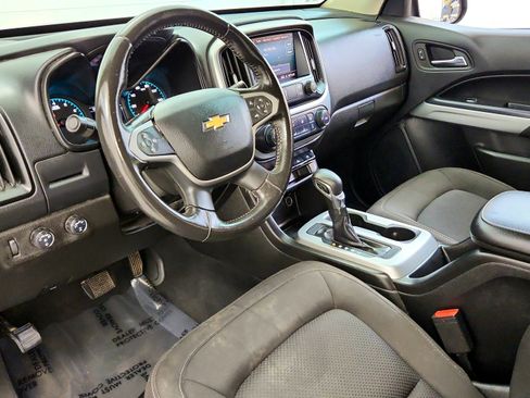Used 2022 Chevrolet Colorado LT w/ LT Convenience Package AWD/4WD image 19
