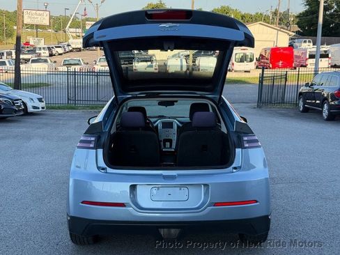 Used 2013 Chevrolet Volt FWD image 16