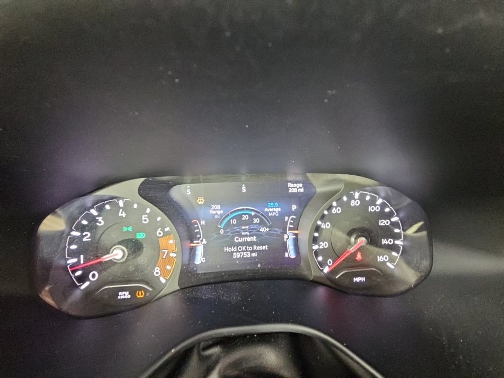 Used 2024 Jeep Compass Latitude AWD/4WD image 32