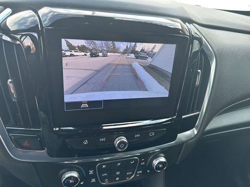Used 2023 Chevrolet Traverse LT FWD image 26
