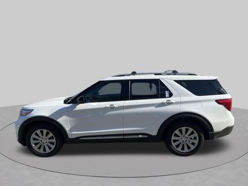 Used 2021 Ford Explorer Limited w/ Equipment Group 301A AWD/4WD image 8