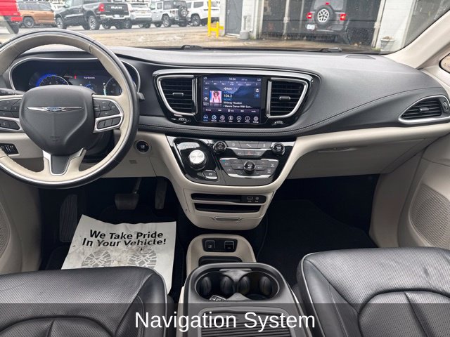Used 2020 Chrysler Pacifica Limited FWD image 8