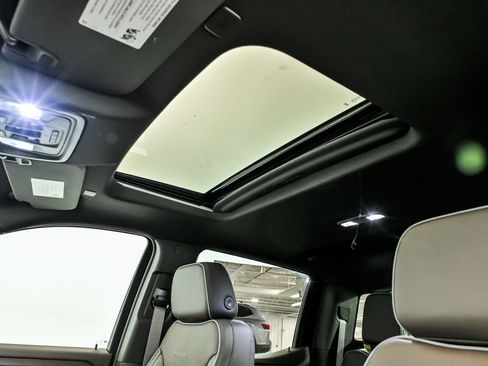 New 2026 GMC Sierra 1500 Denali AWD/4WD image 9