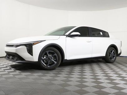 New 2026 Kia K4 LXS