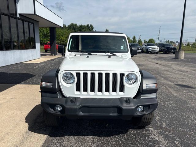 Used 2022 Jeep Wrangler Unlimited Sport AWD/4WD image 9