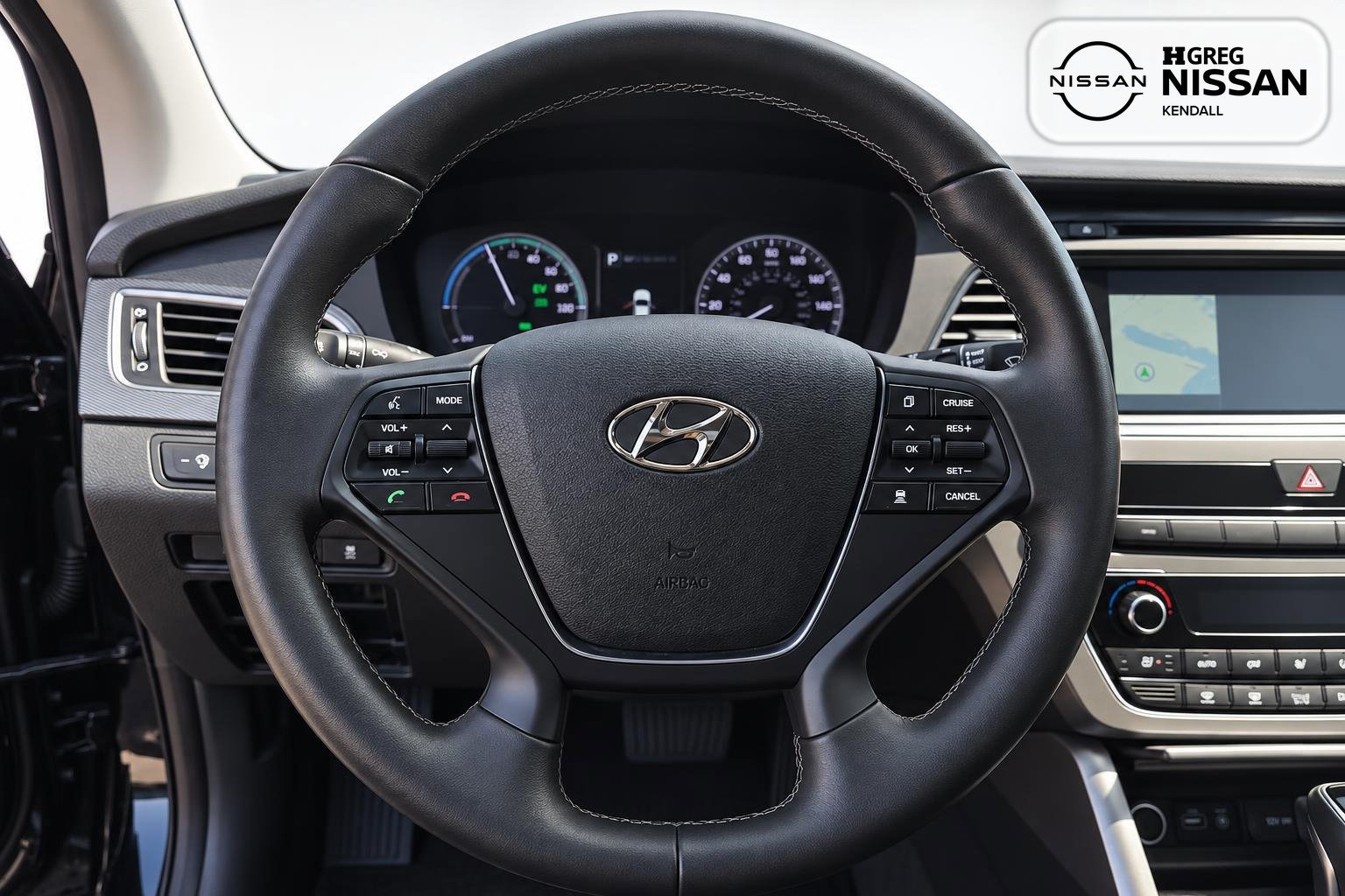 Used 2017 Hyundai Sonata Limited w/ Ultimate Package 02 FWD image 10