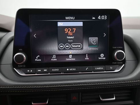 Used 2023 Nissan Rogue SV image 12