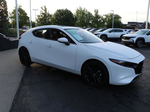 Certified 2026 MAZDA MAZDA3 2.5 S Hatchback w/ Premium Pkg FWD image 6