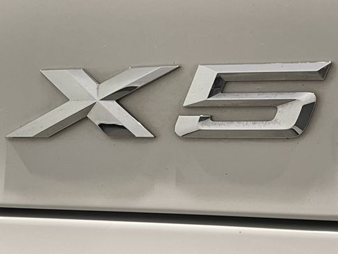 Used 2019 BMW X5 xDrive40i w/ Premium Package 2 AWD/4WD image 24