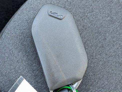 Used 2025 Kia K4 LXS FWD image 31