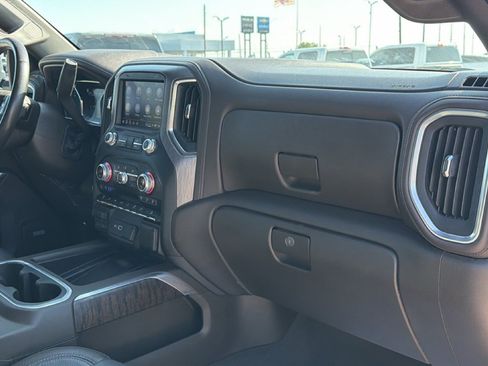 Used 2022 GMC Sierra 2500 Denali w/ Denali Ultimate Package AWD/4WD image 29