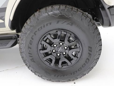 New 2025 Ford Bronco Raptor image 9