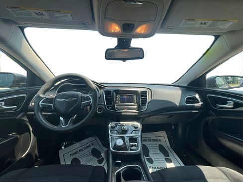 Used 2015 Chrysler 200 Limited image 30